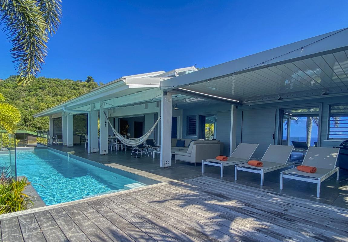 7.Location Villa piscine vue mer Deshaies Guadeloupe_Vue ensemble